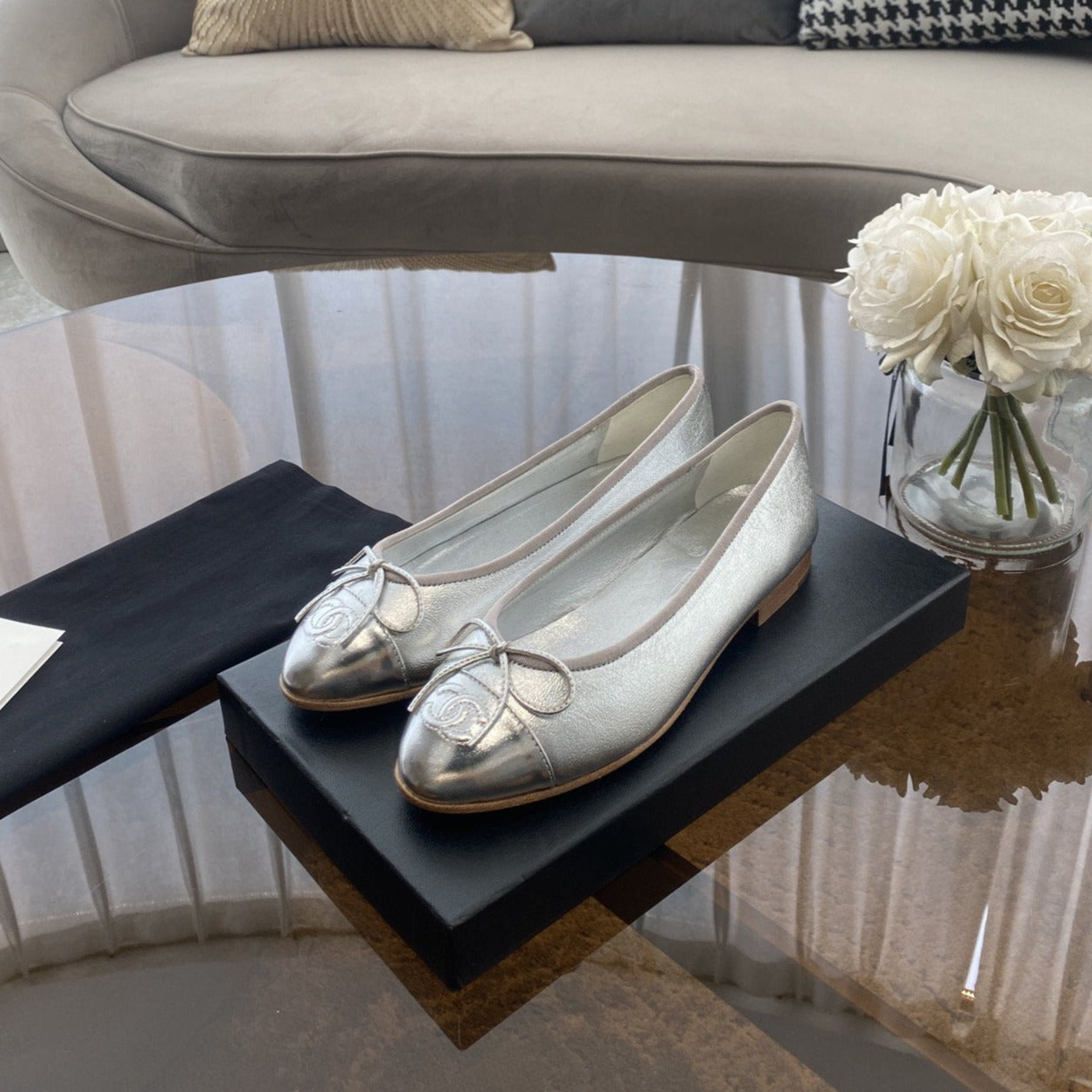 CHANEL BALLET FLATS SILVER LAMBSKIN